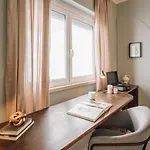 Alvares - 1 Bedroom And Terrace In Arroios *